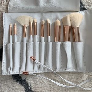 La beaute Soi makeup brush set vegan leather case